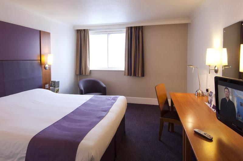 Premier Inn Ipswich South Exterior photo